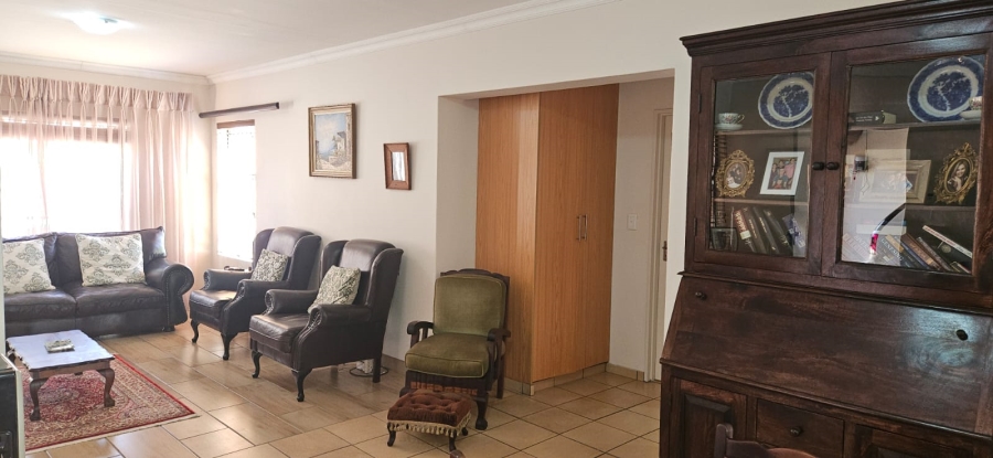 1 Bedroom Property for Sale in Langenhovenpark Free State